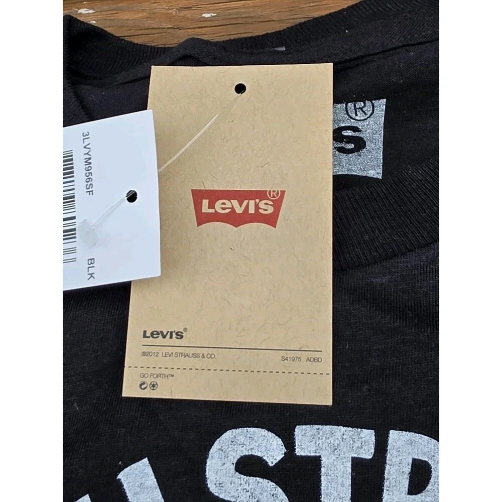 Levi Strauss & Co. Men's Large Black T-shirt w/ Gold/White Graphics Crafted NWT